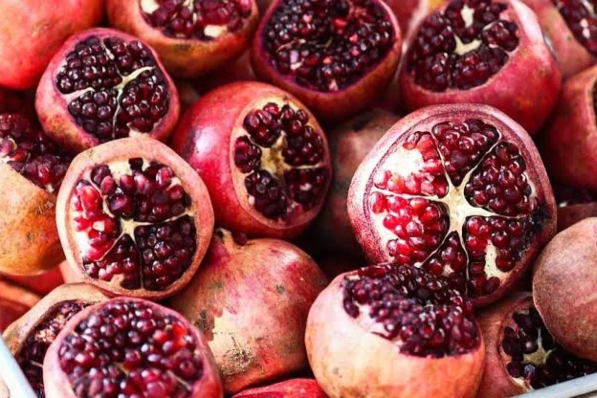Daftar Enam Buah yang Efektif Menjaga Kesehatan Usus