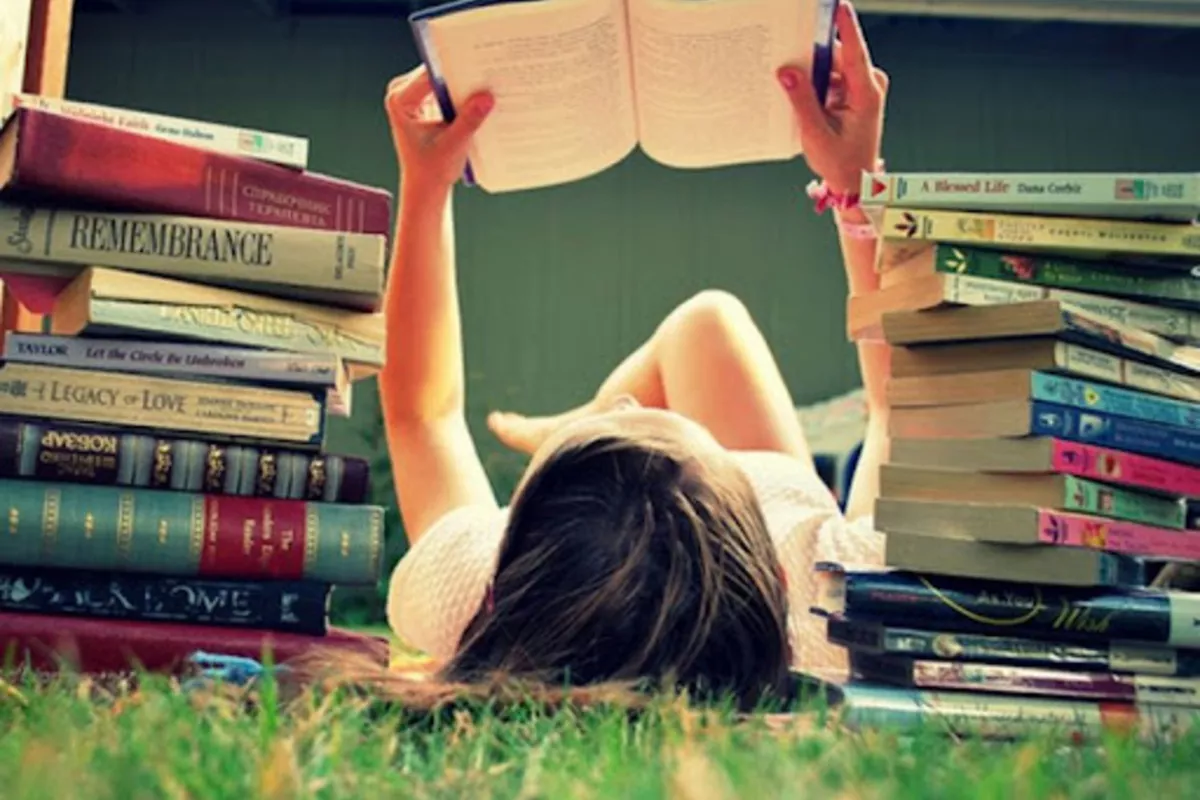 Manfaat Membaca Buku bagi Kesehatan Mental yang Sangat Nyata