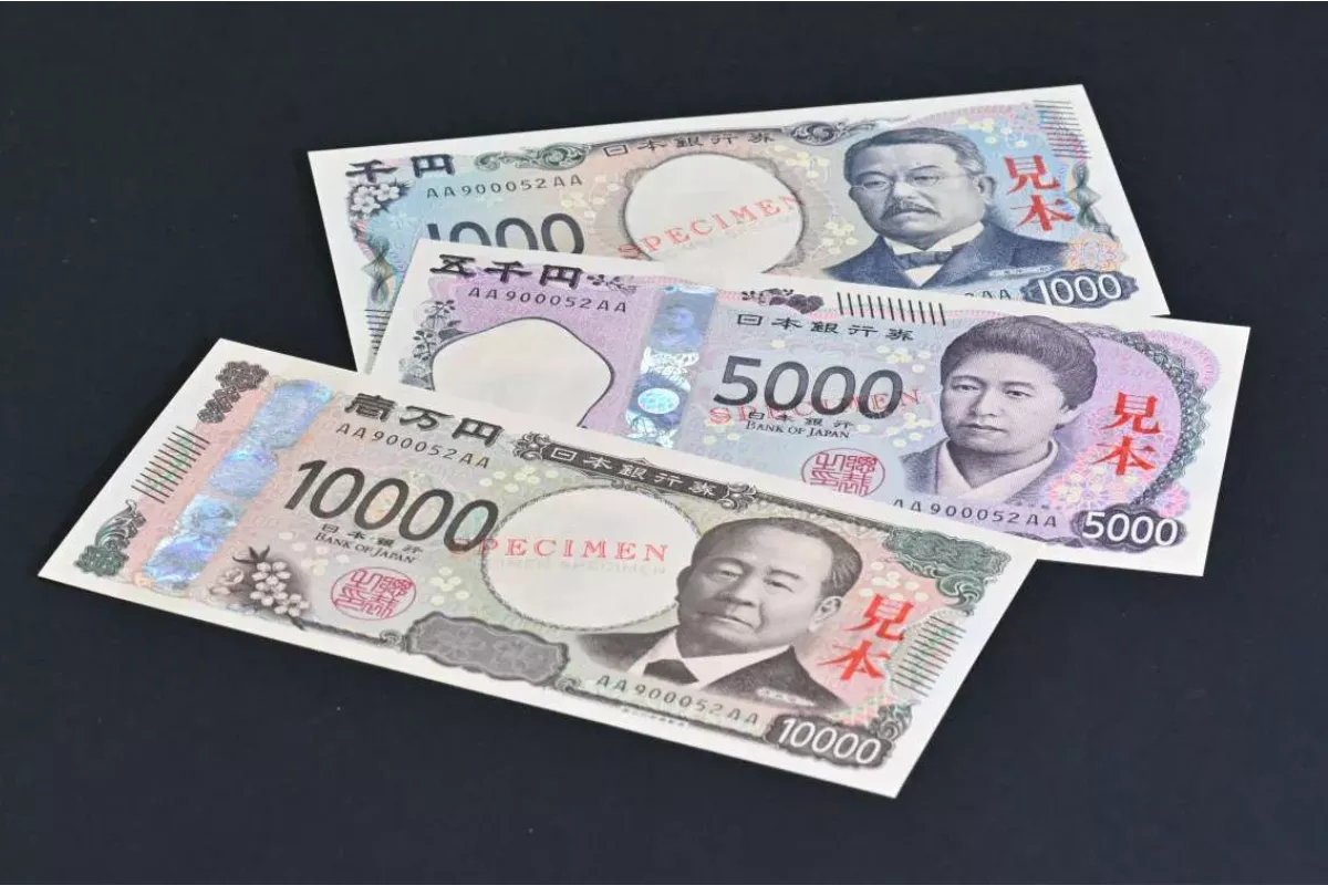 Yen Tetap Tertekan di Level Terlemah Meski BoJ Naikkan Suku Bunga