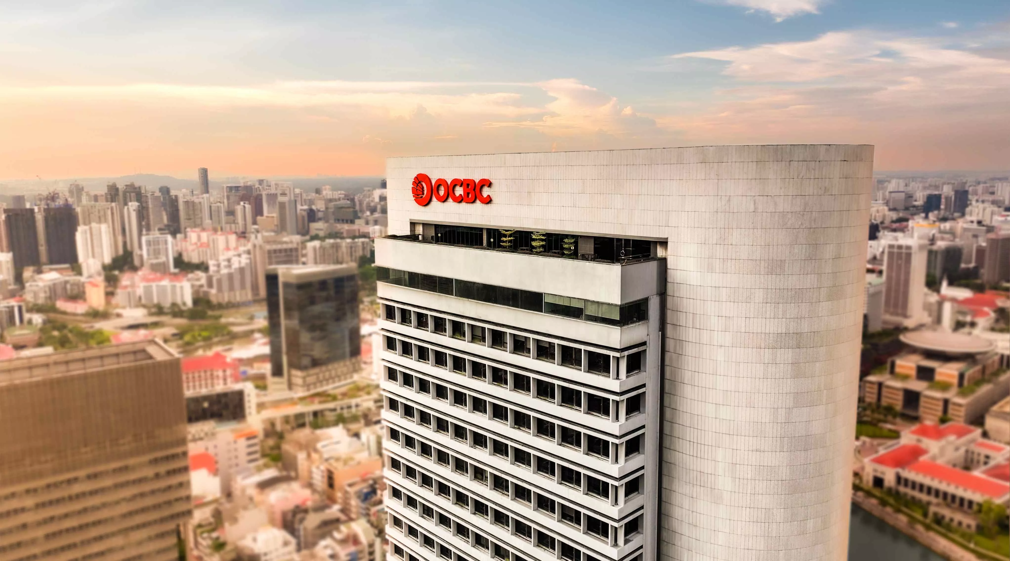 Pendapatan Non-Bunga OCBC Meningkat Signifikan Dorong Laba Kuartal II