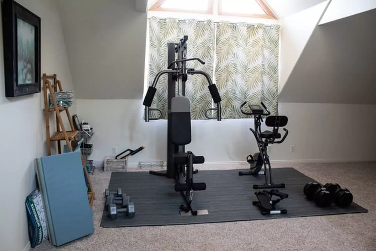 Alat Olahraga Gym Dirumah Minimalis Transformasi Ruang Tamu