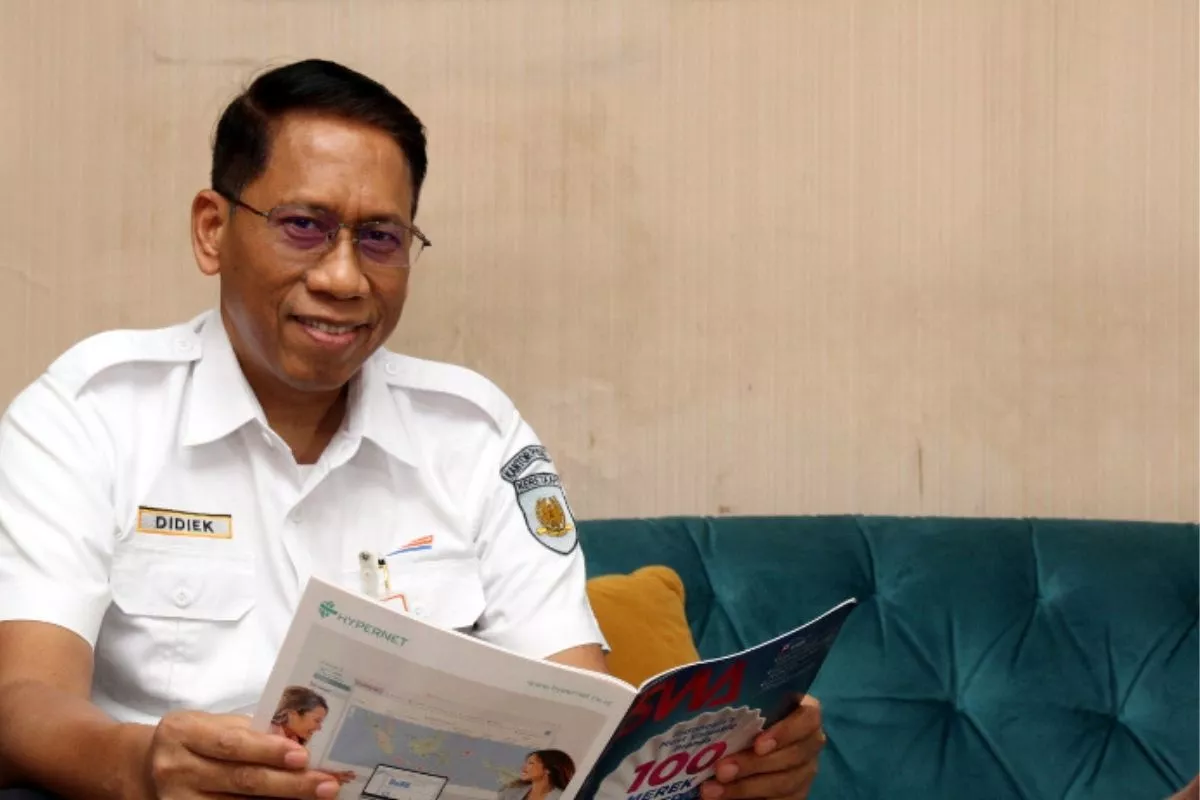 Dirut KAI Sebut Jalur Kereta Kalimantan dan Bali Masih Dikaji