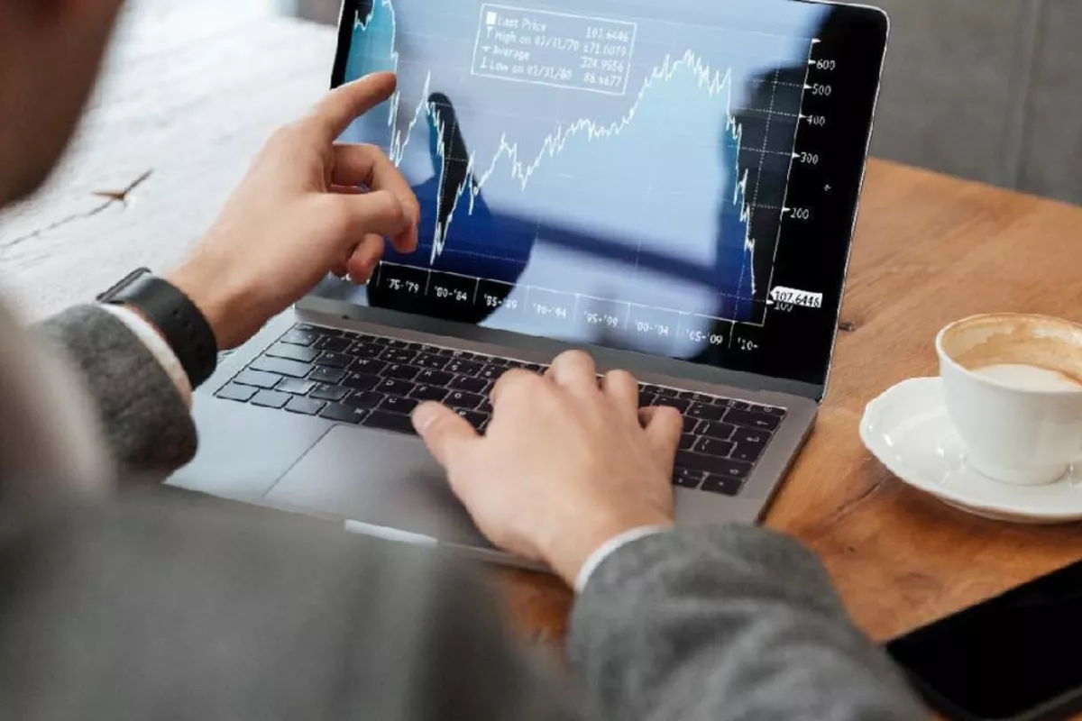 BEI Buka Kembali Suspensi Perdagangan Saham BAJA Mulai 5 Agustus 2026