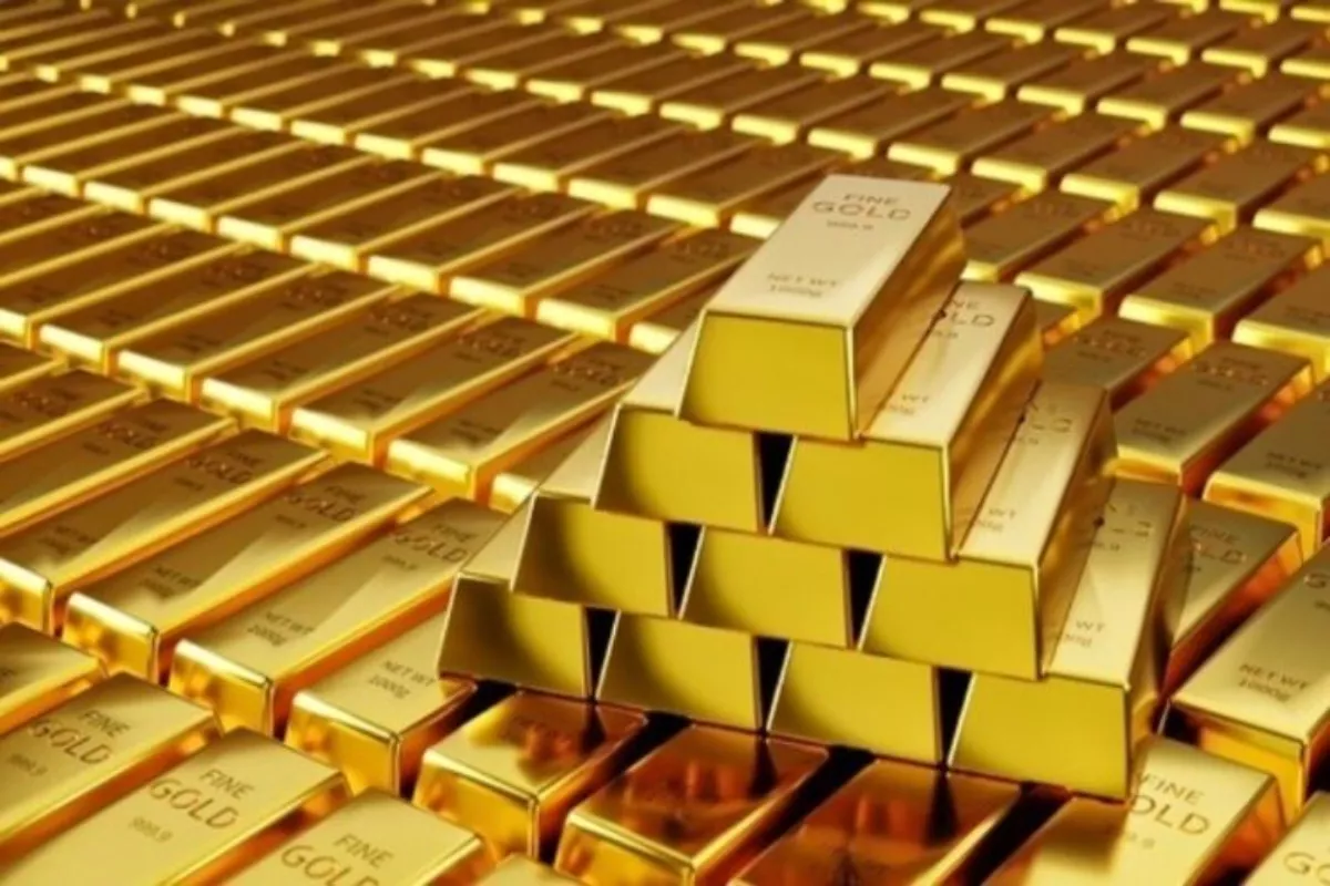 Sentimen Global Picu Kenaikan Harga Emas Perhiasan di Laku Emas