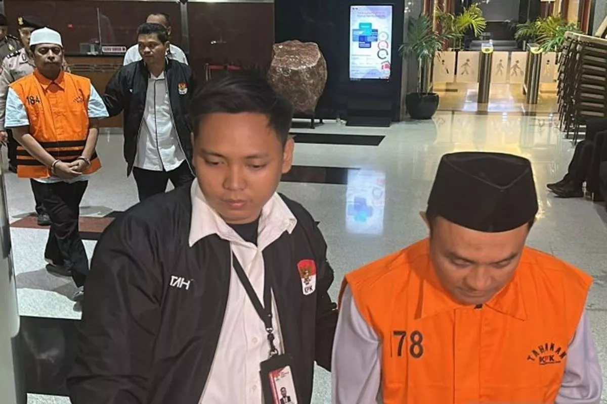KPK Tahan 3 Pihak Swasta Kasus Suap Dana Hibah Pemprov Jatim