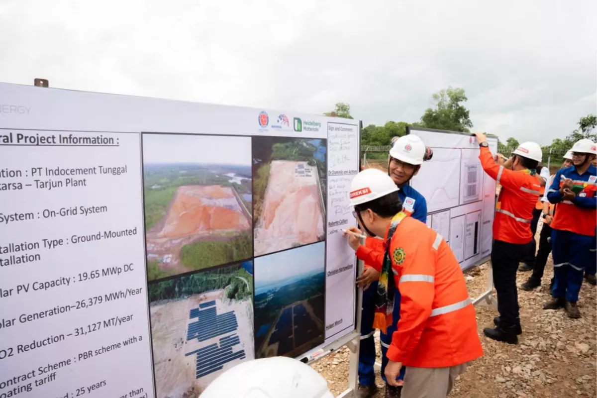 Dorong Transisi Energi, Indocement Operasikan PLTS Raksasa 71,9 MW