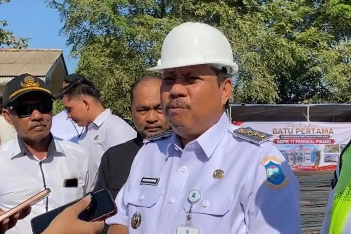 Wali Kota Pangkalpinang Terima Bantuan 15 Unit Tong Sampah dari BNI