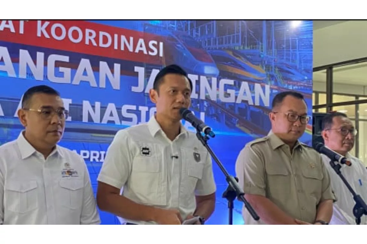 AHY Targetkan 14.000 Km Rel Kereta Baru Butuh Rp1.200 T