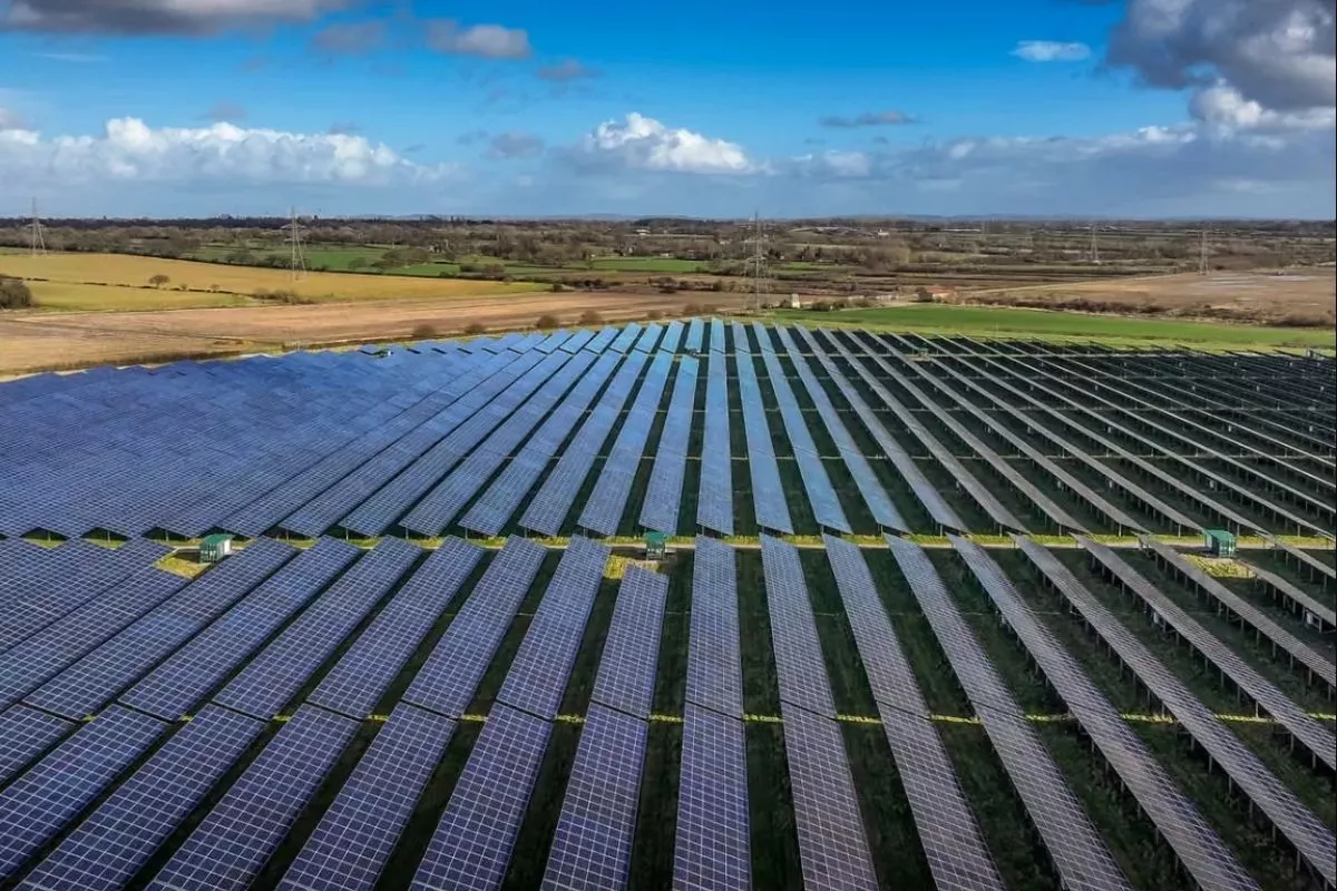 Ray Valley Solar: Terobosan Energi Terbarukan Berbasis Komunitas