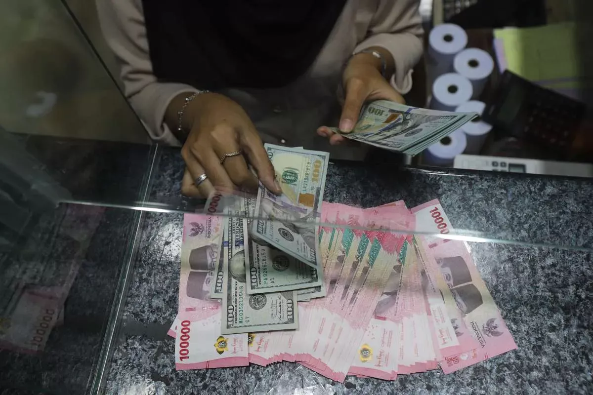 Investor Buru Dividen ADMR Hari Ini Sebelum Batas Cum Date