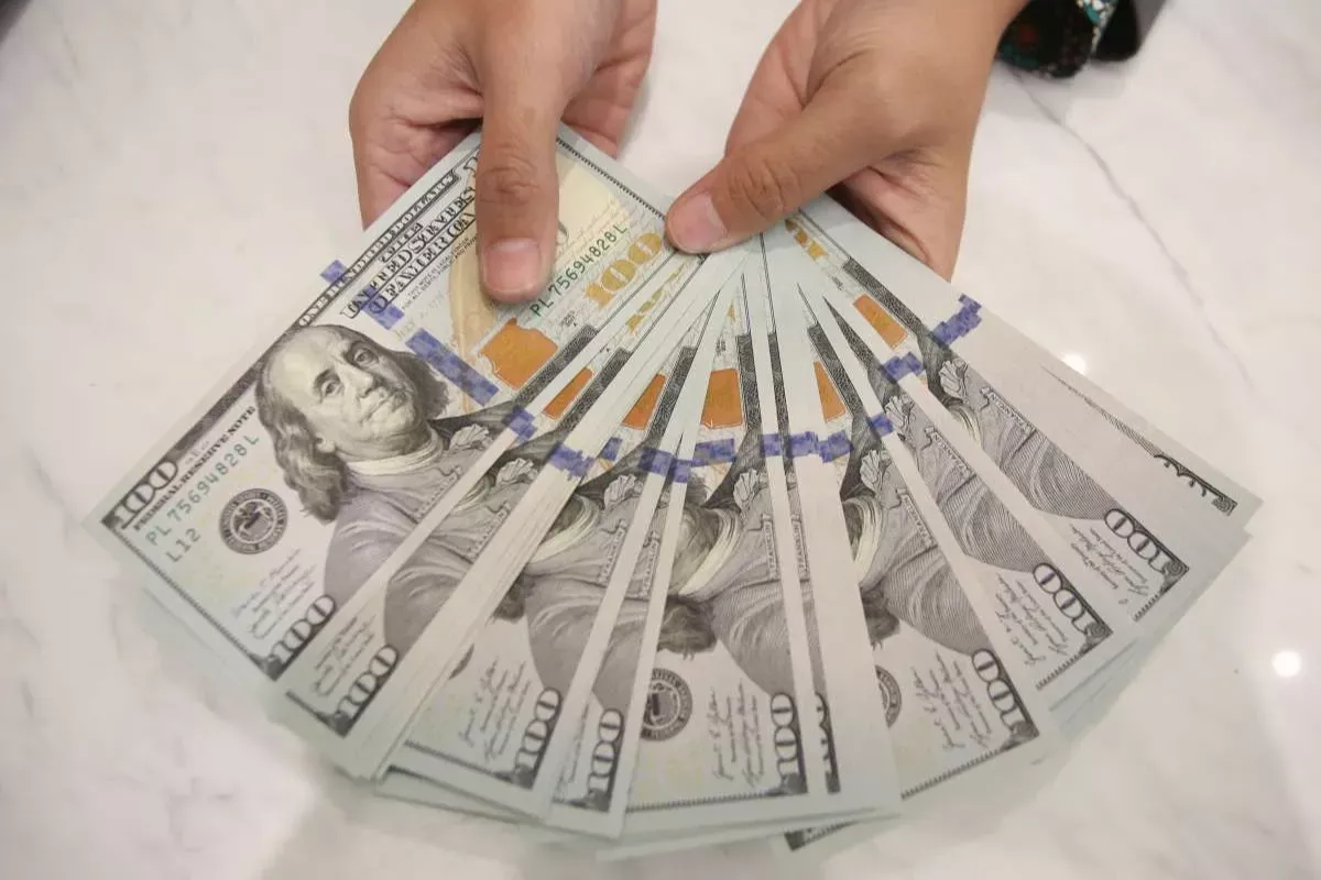 Kurs Mata Uang Rupiah Makin Anjlok Hingga Menembus Angka Rp 18.000