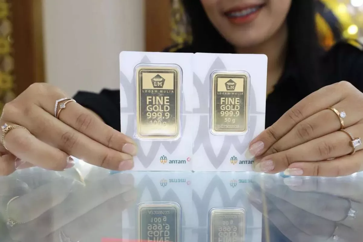 Harga Buyback Emas Antam Turun Rp575.000 dari Rekor Tertinggi