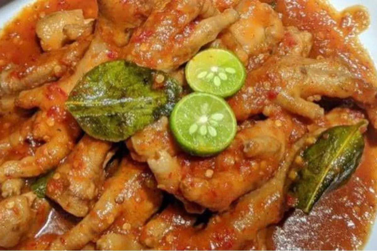 Cara Membuat Ceker Ayam Mercon Pedas Gurih yang Anti Gagal