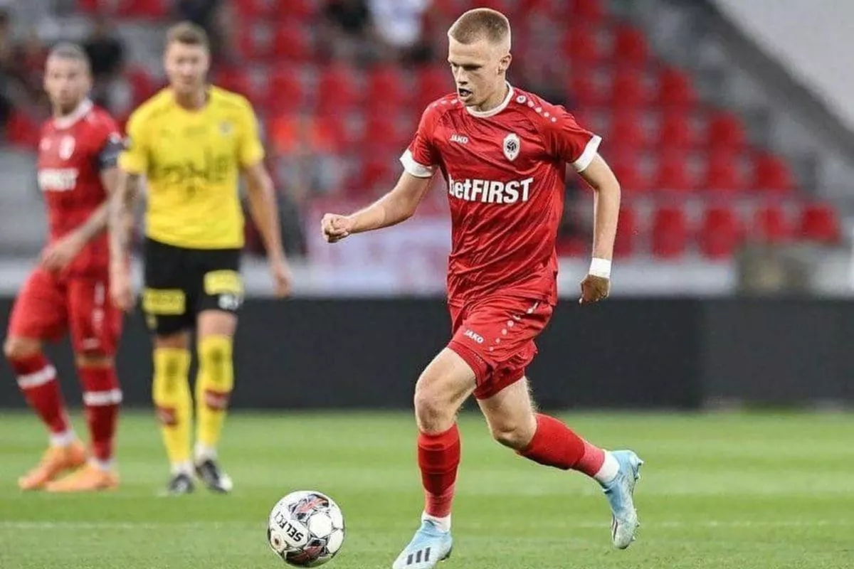 Arthur Vermeeren Dipinjamkan RB Leipzig Kembali ke Royal Antwerp