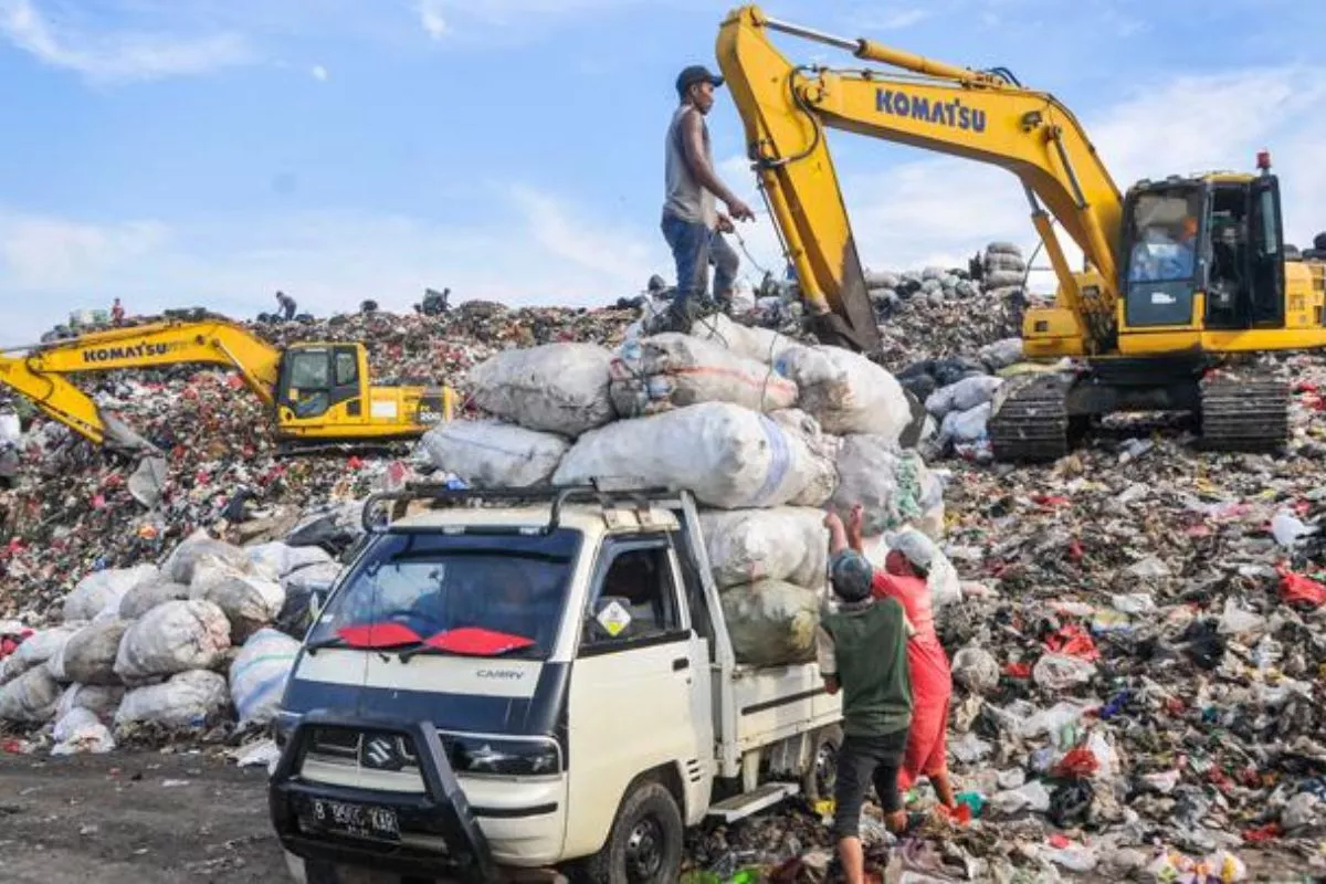 Teknologi Pirolisis: Solusi Pemerintah Ubah Sampah TPA Menjadi BBM