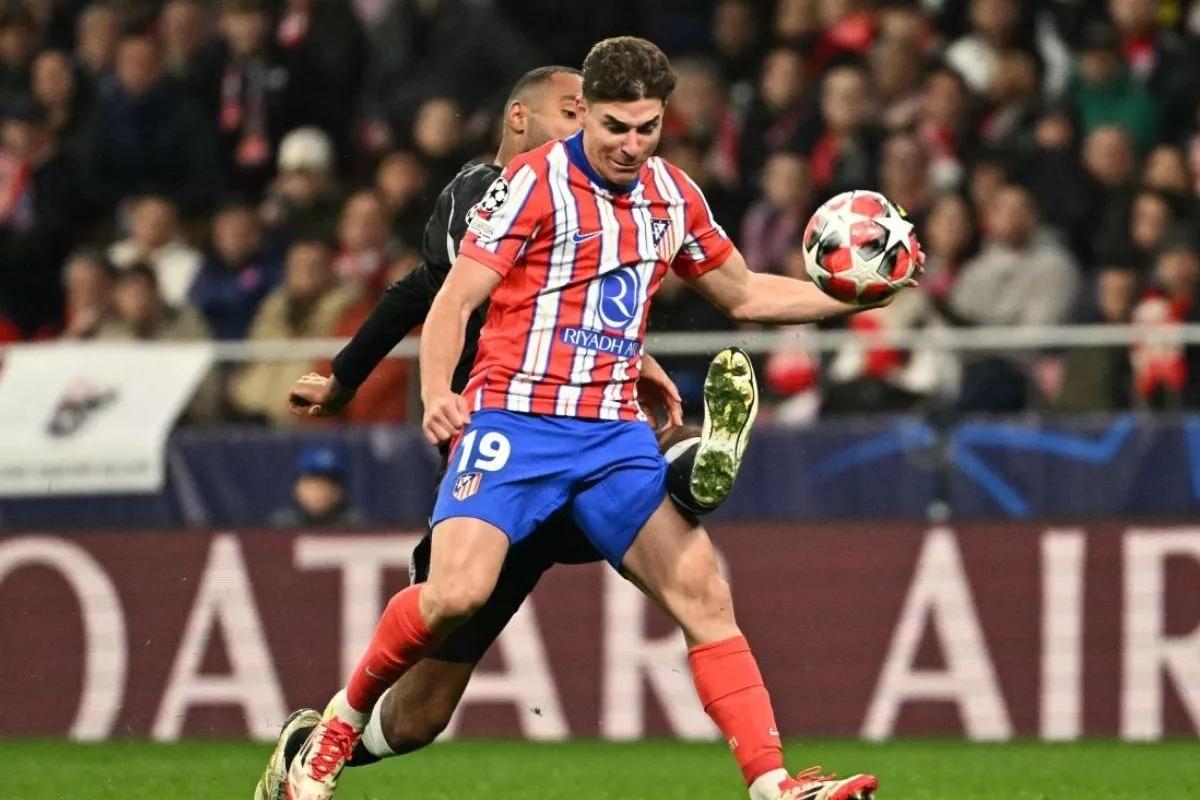Koke Minta Media Hentikan Rumor Kepindahan Julian Alvarez