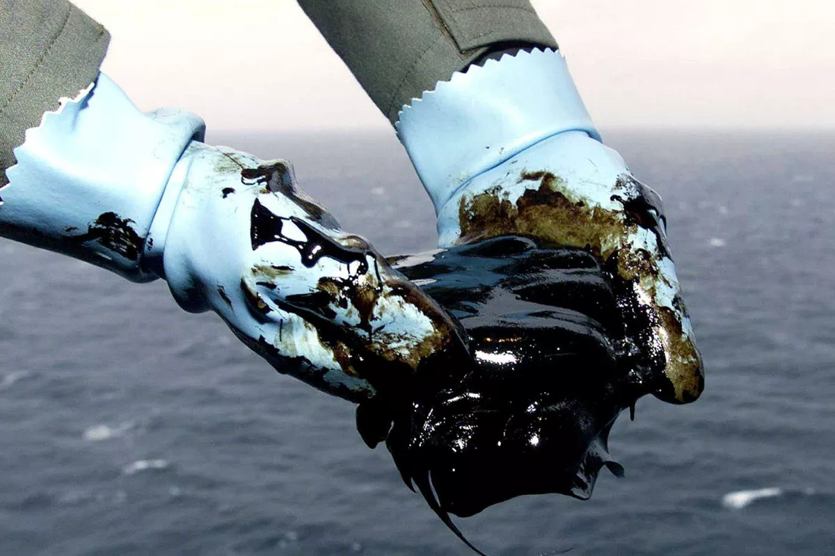 Geopolitik Memanas Membuat Harga Minyak Brent Capai 101 Dolar AS