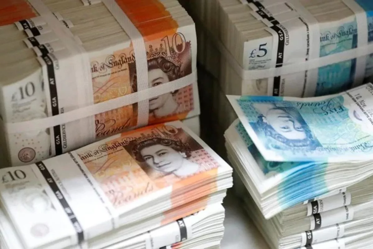Pound Sterling Berpeluang Menguat Tipis terhadap Dolar AS