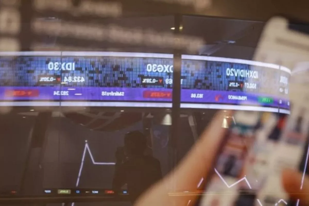 IHSG Naik 0,15 persen, Simak Top Gainers dan Top Losers LQ45 Pagi Ini