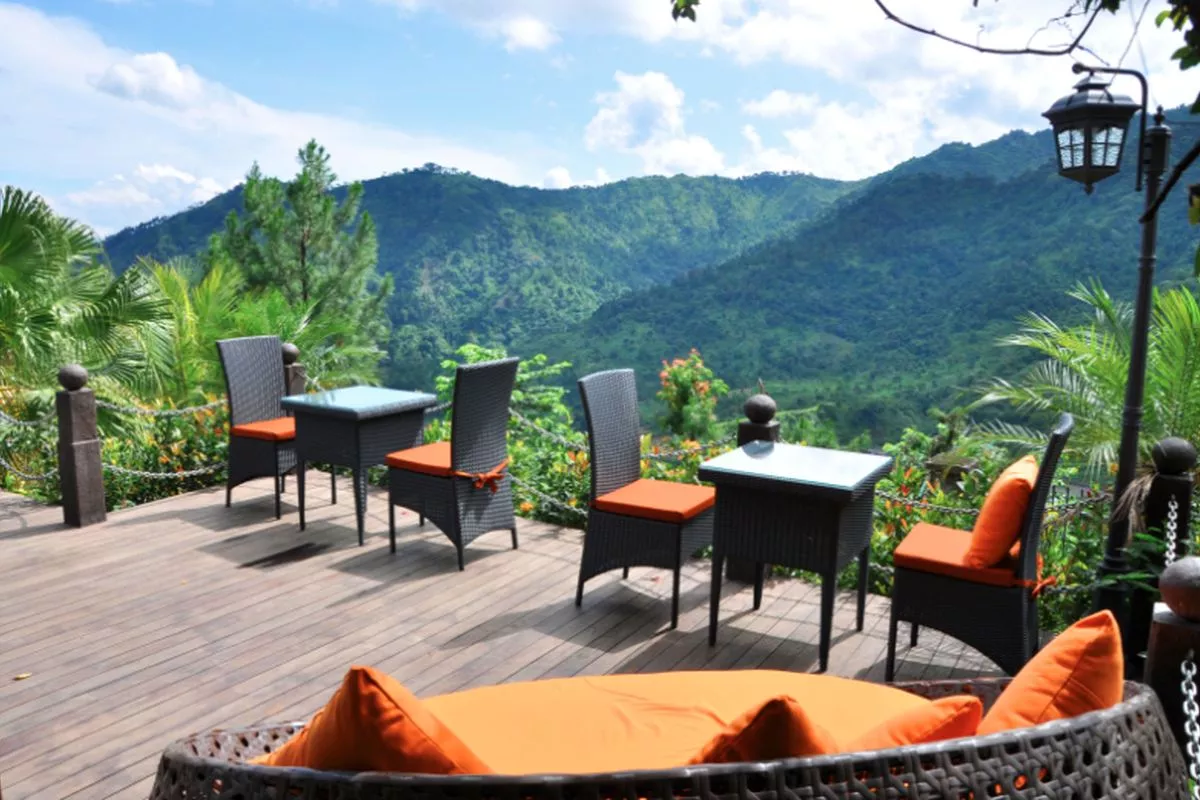 10 Rekomendasi Kafe di Bogor View Gunung dan Pemandangan Indah