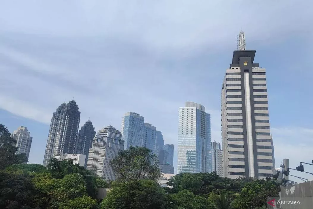 Cuaca Jakarta Senin Pagi Cerah Berawan Sore Hujan Prediksi BMKG