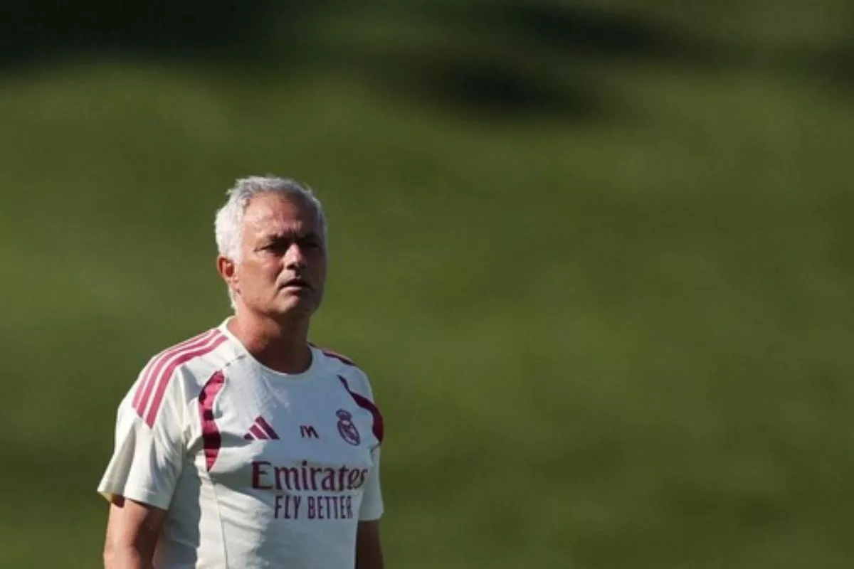 Mourinho Ungkap Peran di Balik Keputusan Bertahan Vinicius Jr