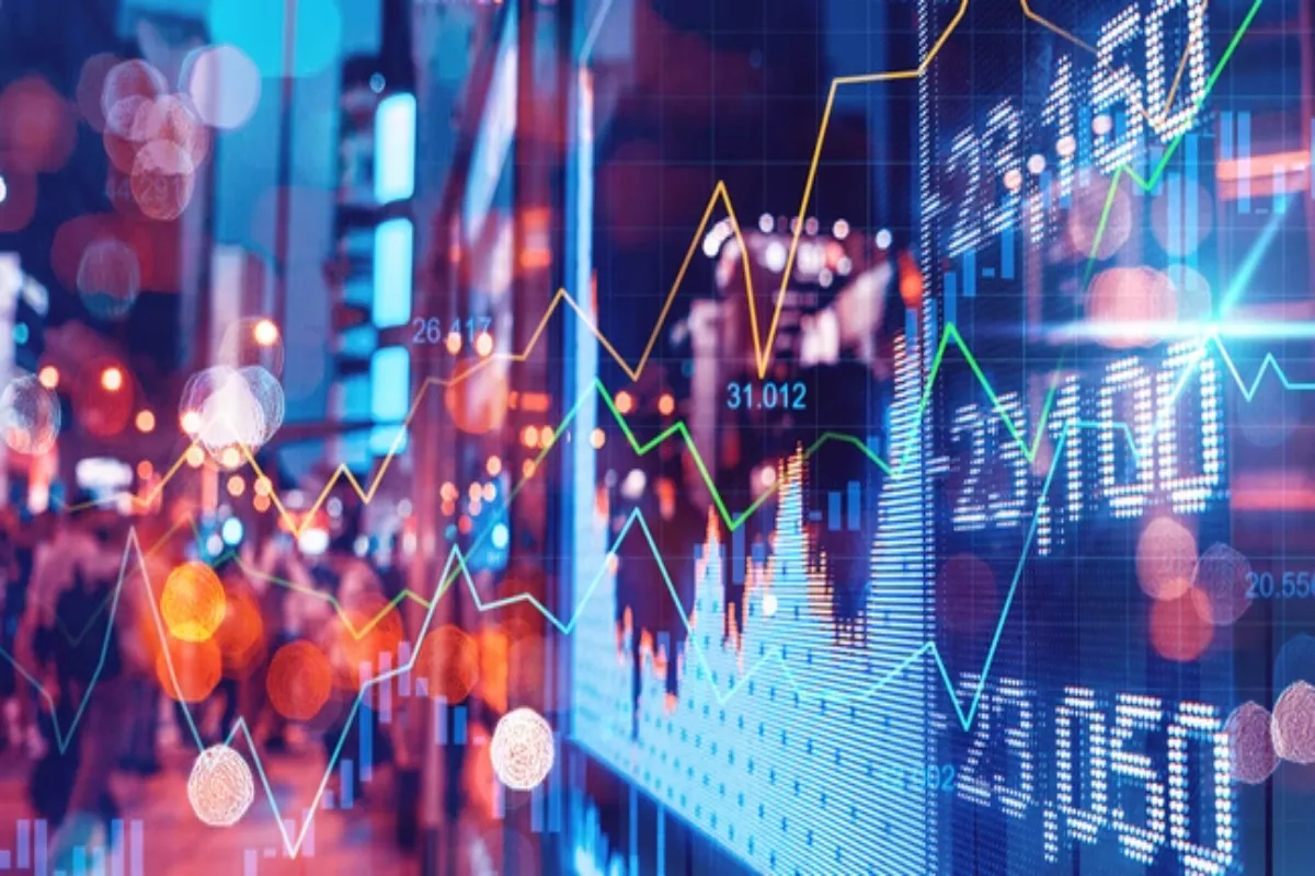 IHSG Diprediksi Terkoreksi, Cek Saham Pilihan untuk Awal Pekan
