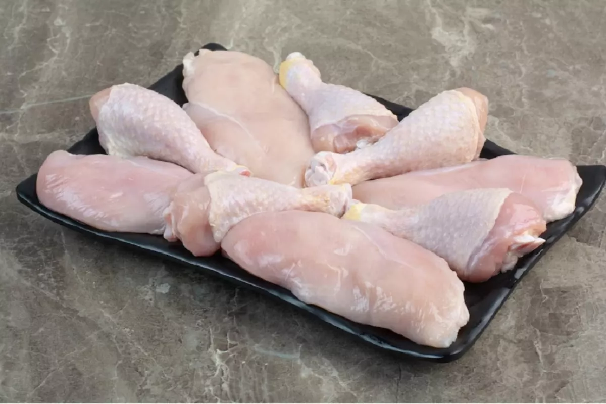 Harga Daging Ayam Melonjak, Kemendagri Soroti Peran Distributor