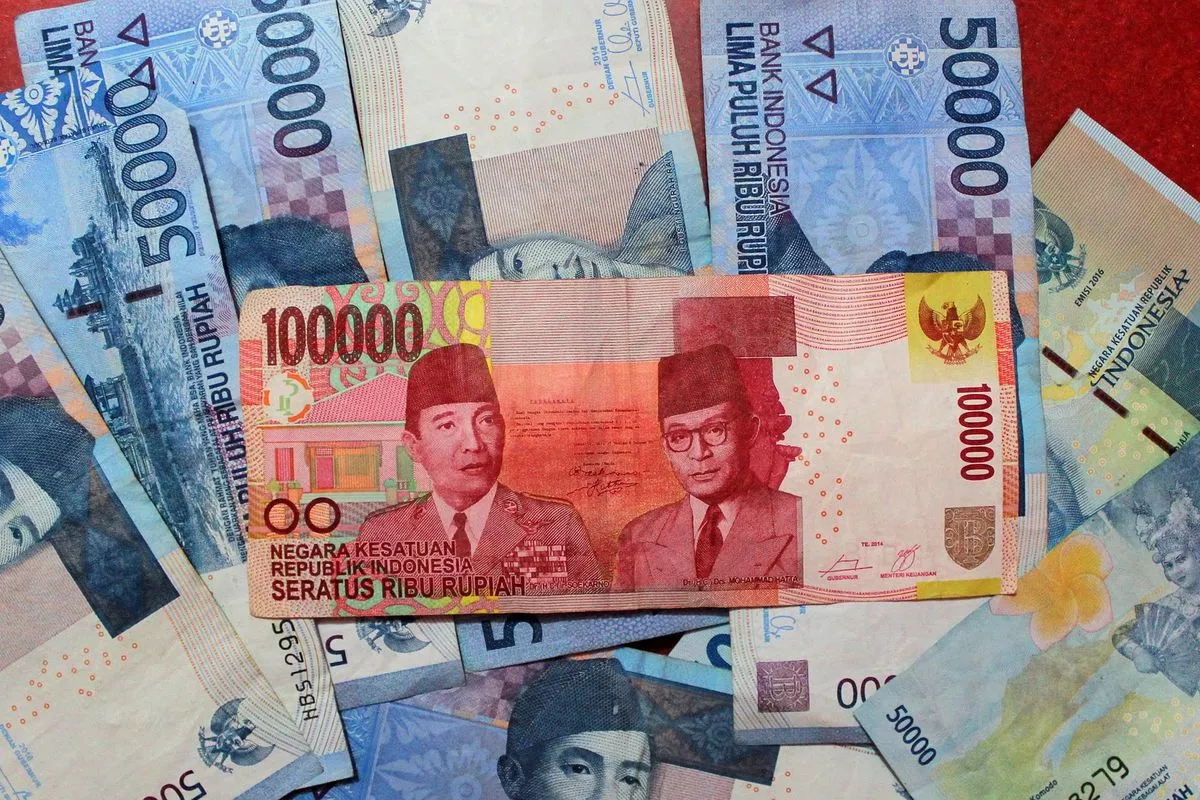 Rupiah Melemah ke Rp 17.722 per Dollar AS, Bank Besar Jual Rp 17.700-an