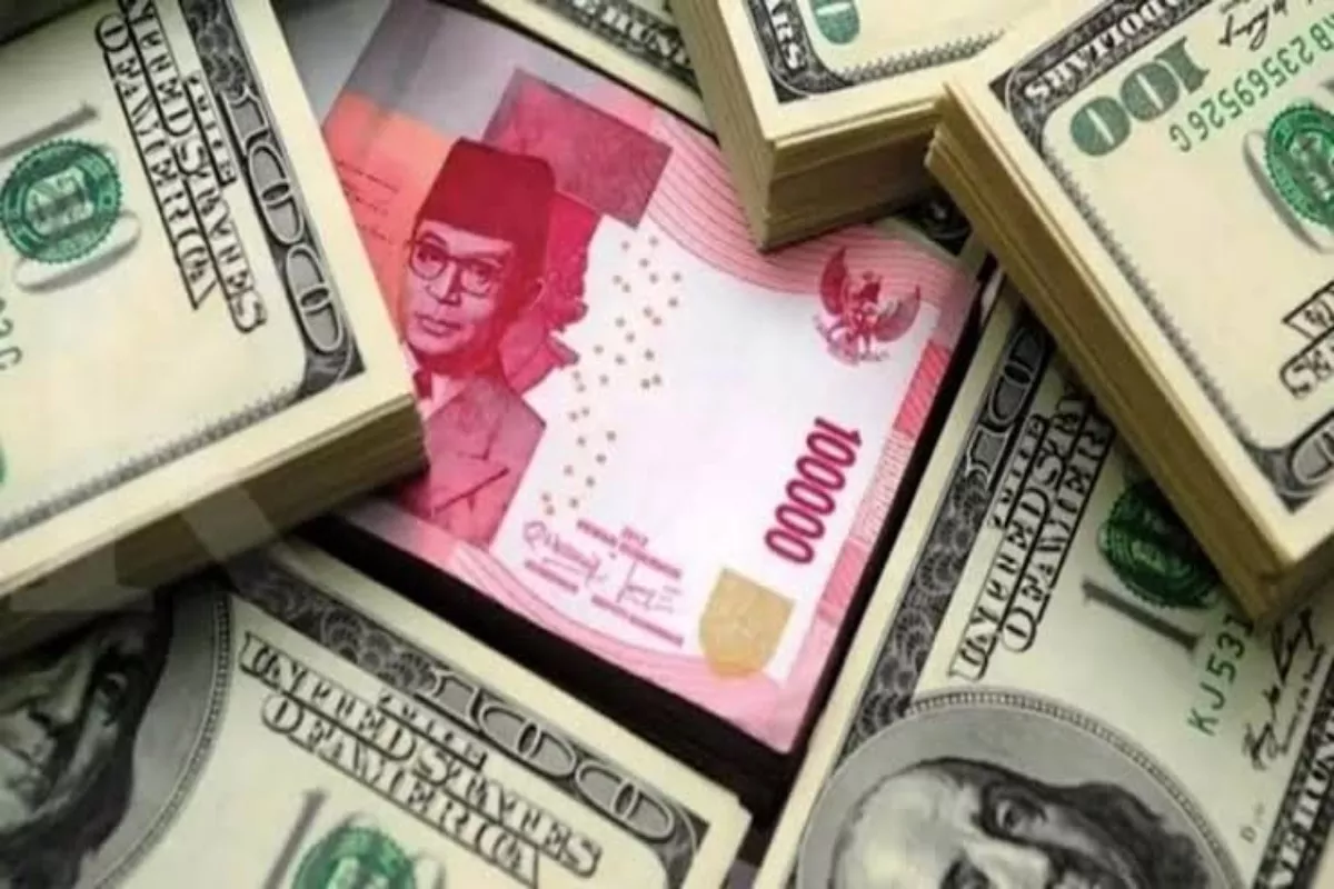 Proyeksi Nilai Tukar Rupiah Atas Dolar AS Sesi Perdagangan 15 Juni 2026