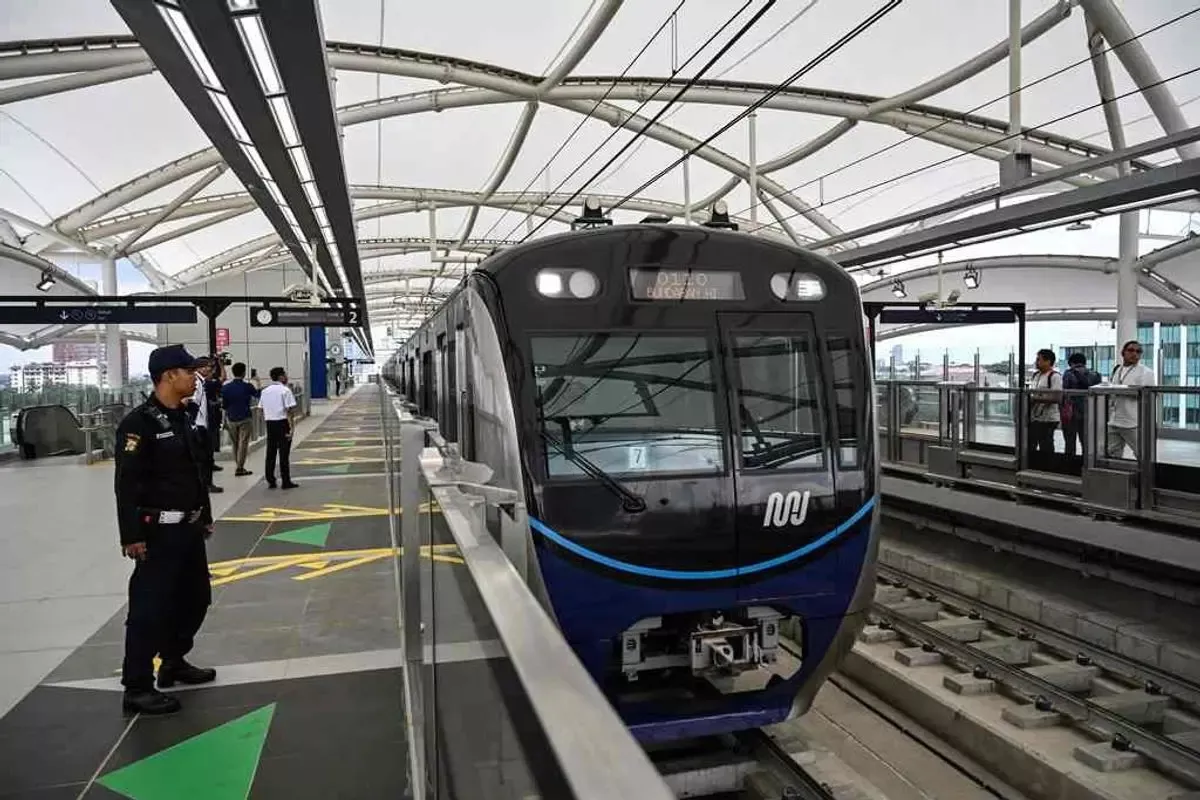 Tarif MRT LRT dan Transjakarta Hari Ini Rp1: Cek Syaratnya