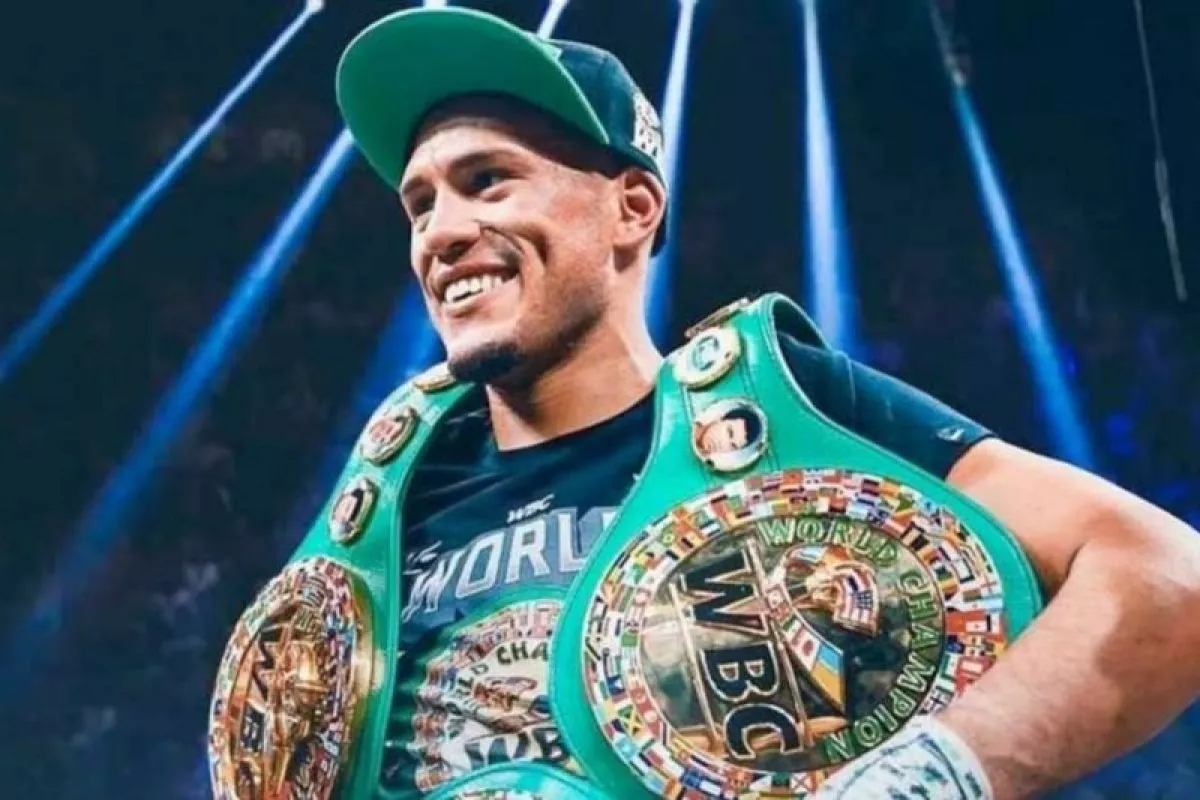 Benavidez dan Mikaelian Kian Dekat Menuju Duel Unifikasi