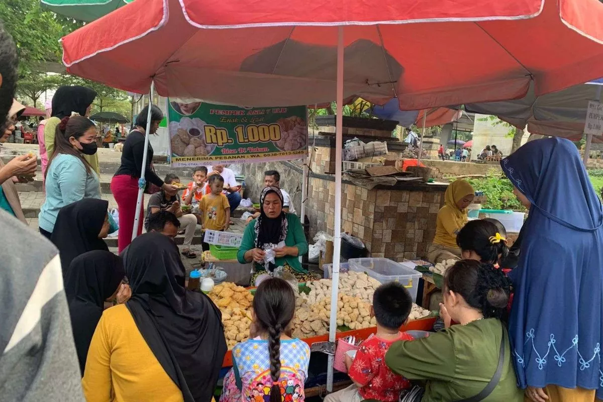 Pemkot Palembang Siapkan Skema Penataan Kuliner Pempek Tumpah