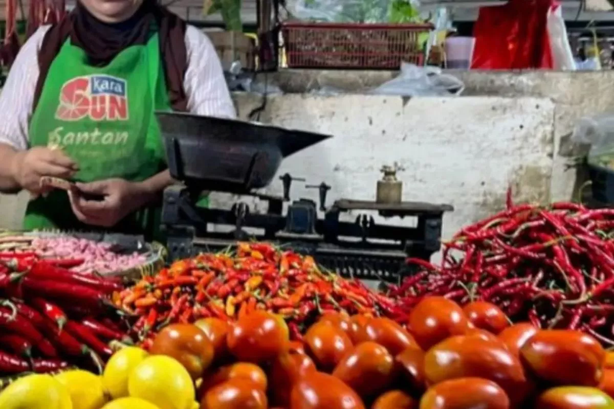 Data PIHPS: Cabai Rawit Tembus Rp81.800/kg dan Telur Rp28.860/kg