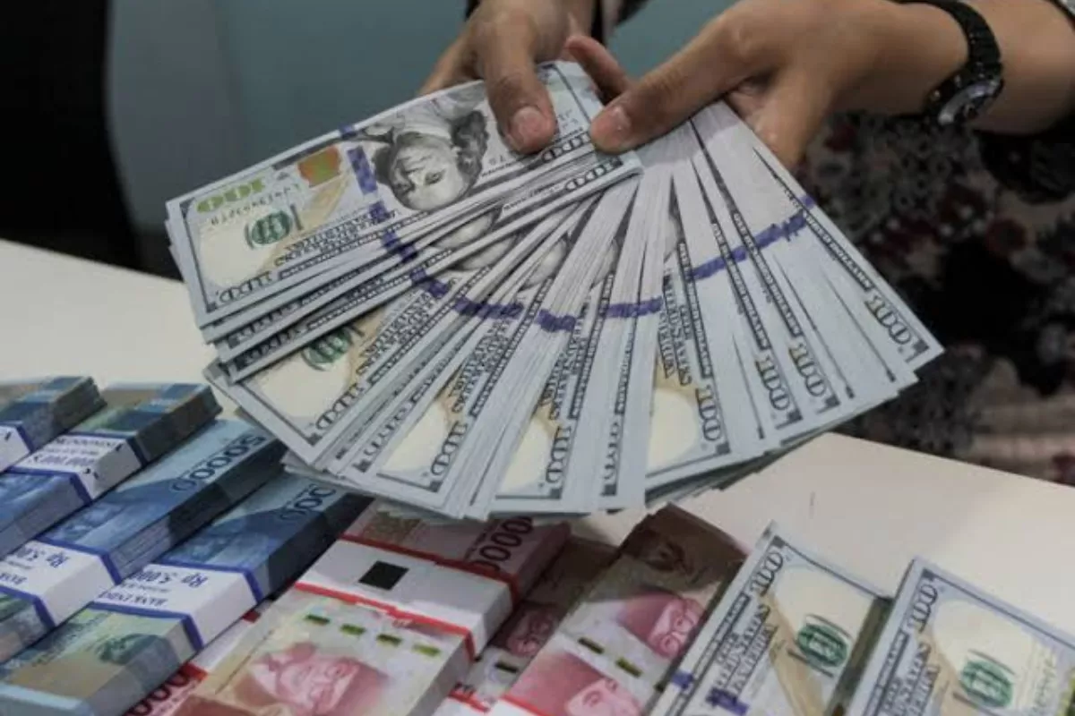  Rupiah Berhasil Menguat Tembus Rp17.977 per Dolar AS Pada Perdagangan Sore 