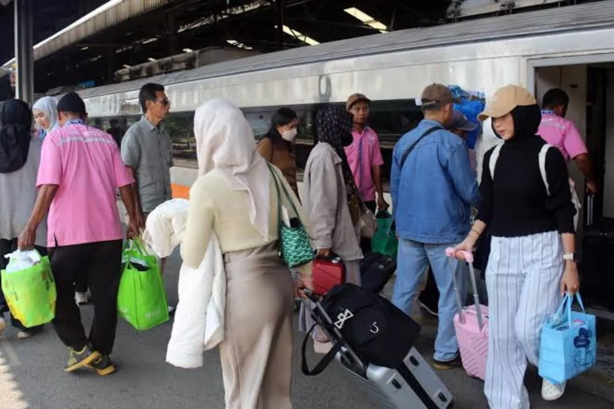 Naik 5,43%, Penumpang KAI Daop 3 Cirebon Tembus 2,1 Juta