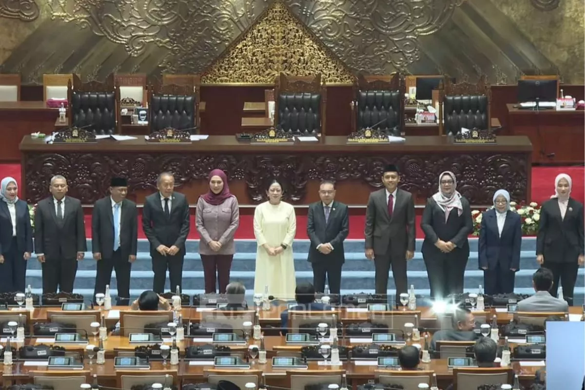 Rapat Paripurna DPR Sahkan Sembilan Calon Anggota KPI Pusat