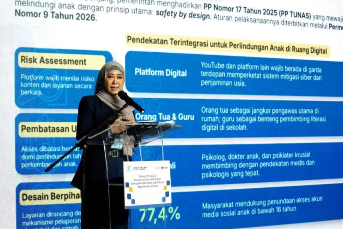 Menkomdigi Beberkan 7 Risiko Ruang Digital Bagi Anak ke Guru