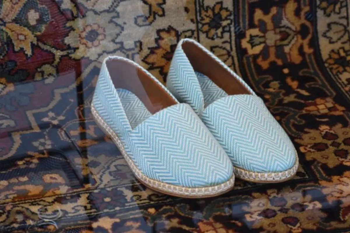 5 Jenis Sepatu yang Nyaman dan Stylish untuk Cuaca Panas