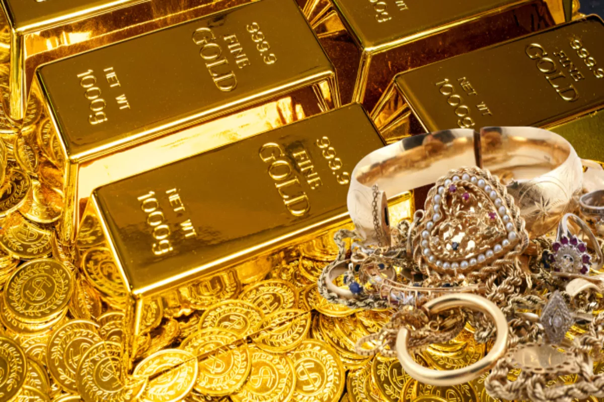 Keuntungan dan Risiko Investasi Emas Batangan vs Perhiasan