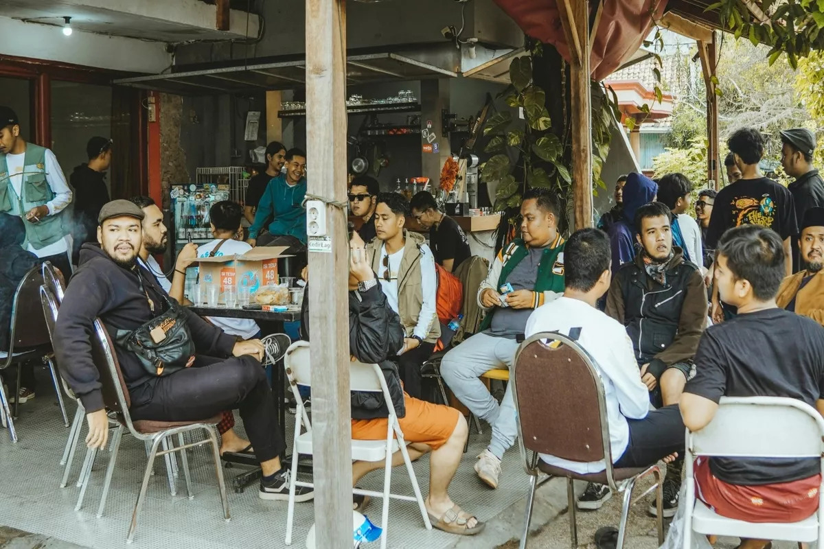 Tips Nongkrong Hemat Anak Kos agar Tetap Eksis dan Irit