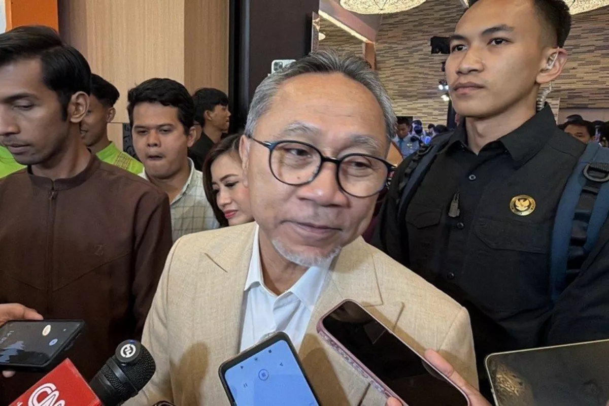 Zulhas Minta Waktu Dua Bulan Benahi Program MBG Usai Keracunan Massal