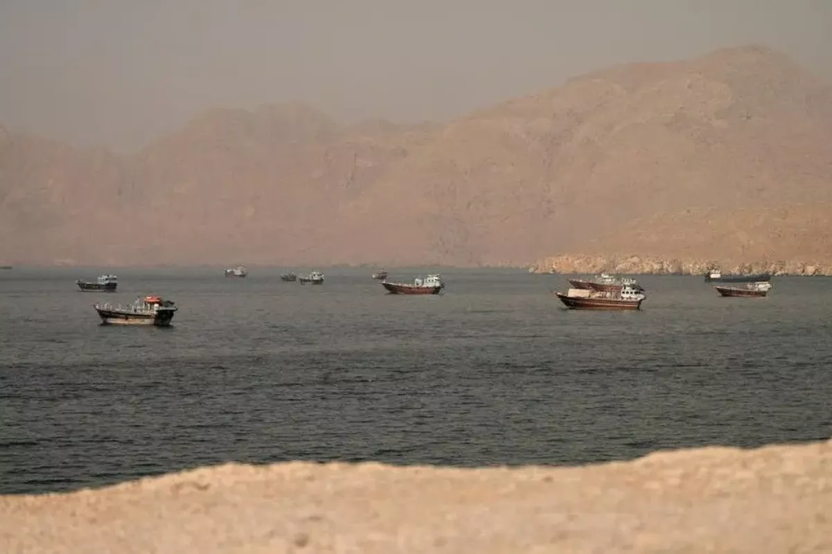 Iran Tutup Selat Hormuz Imbas Serangan Israel ke Lebanon