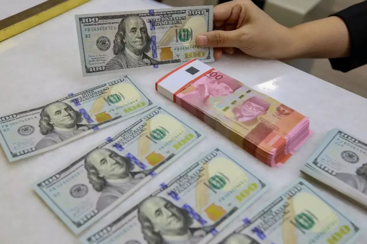 Rupiah Hari Ini Diprediksi Stabil di Kisaran Rp 17.600 per Dolar AS