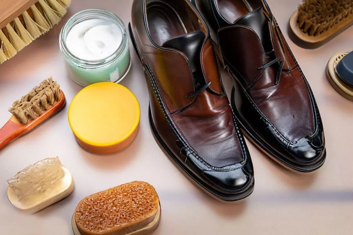 Tips Merawat Sepatu Kulit Agar Awet Bertahun-tahun dan Tetap Kilap