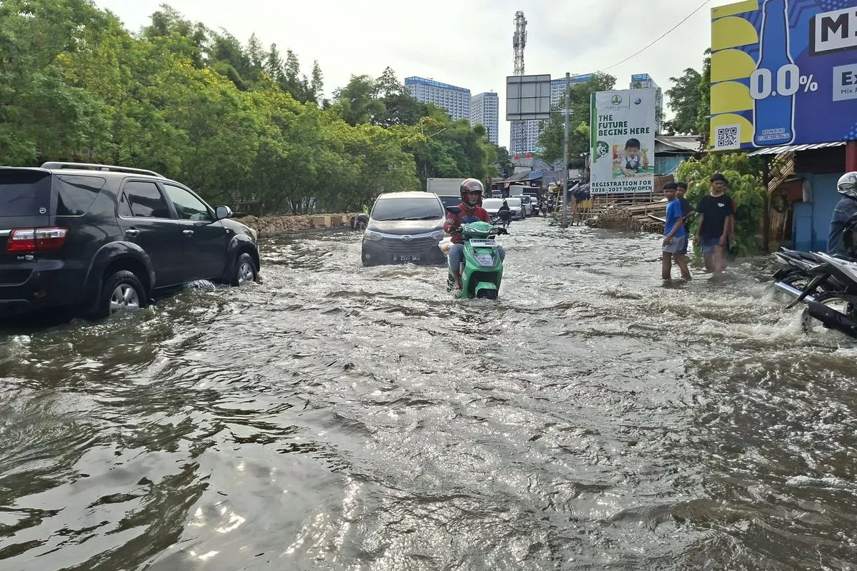 Pemkot Jakbar Mulai Proyek Saluran 1.050 Meter di TL Puri Kembangan