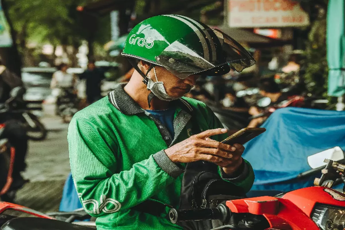 Relaksasi Pajak Kendaraan Jatim Resmi Berlaku Untuk Ojol Dan Buruh