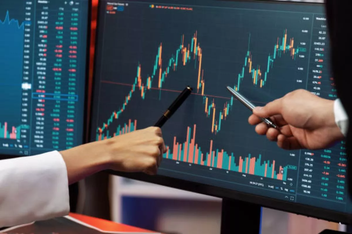 IHSG Diprediksi Menguat, Simak Deretan Saham Pilihan untuk Trading