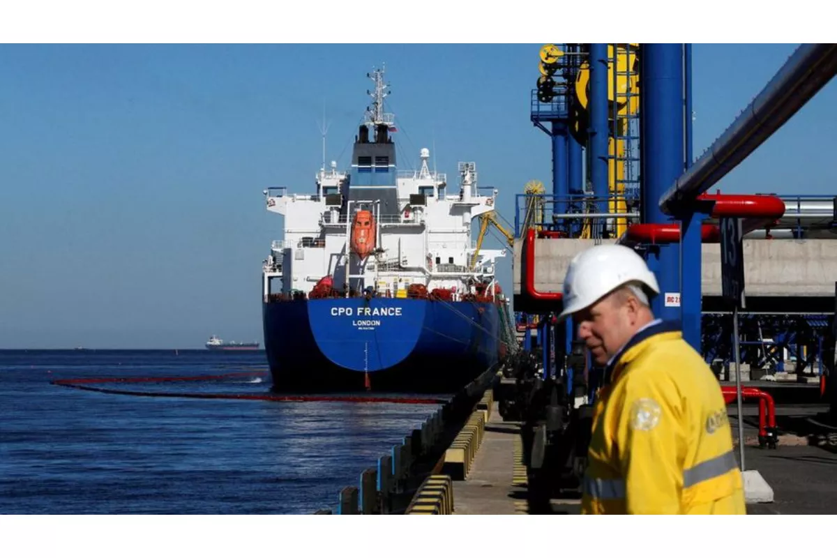 Pasokan 150 Juta Barel Minyak Rusia Mulai Mengalir ke Indonesia