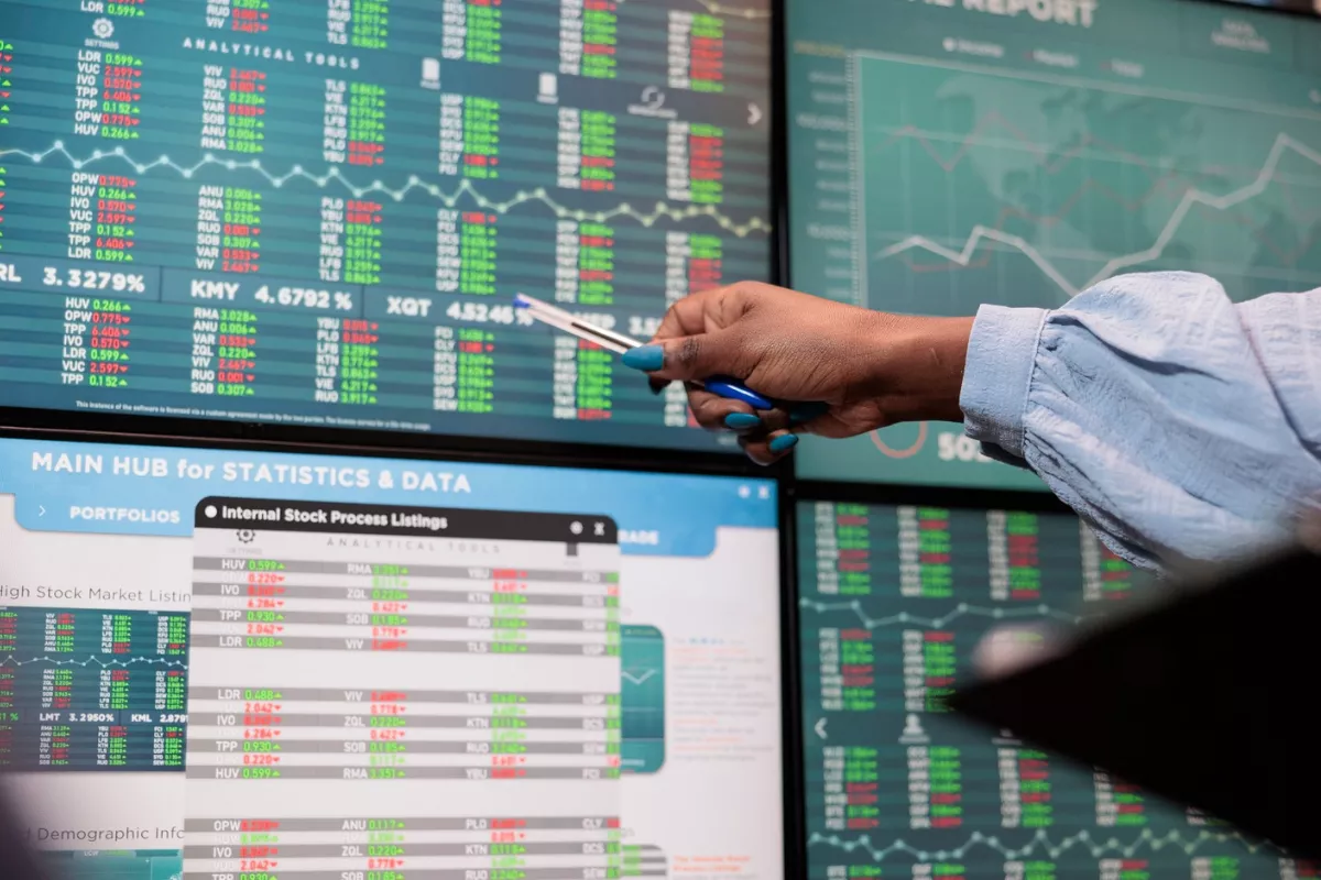 Pergerakan IHSG Hari Ini Diprediksi Lanjutkan Tren Melemah
